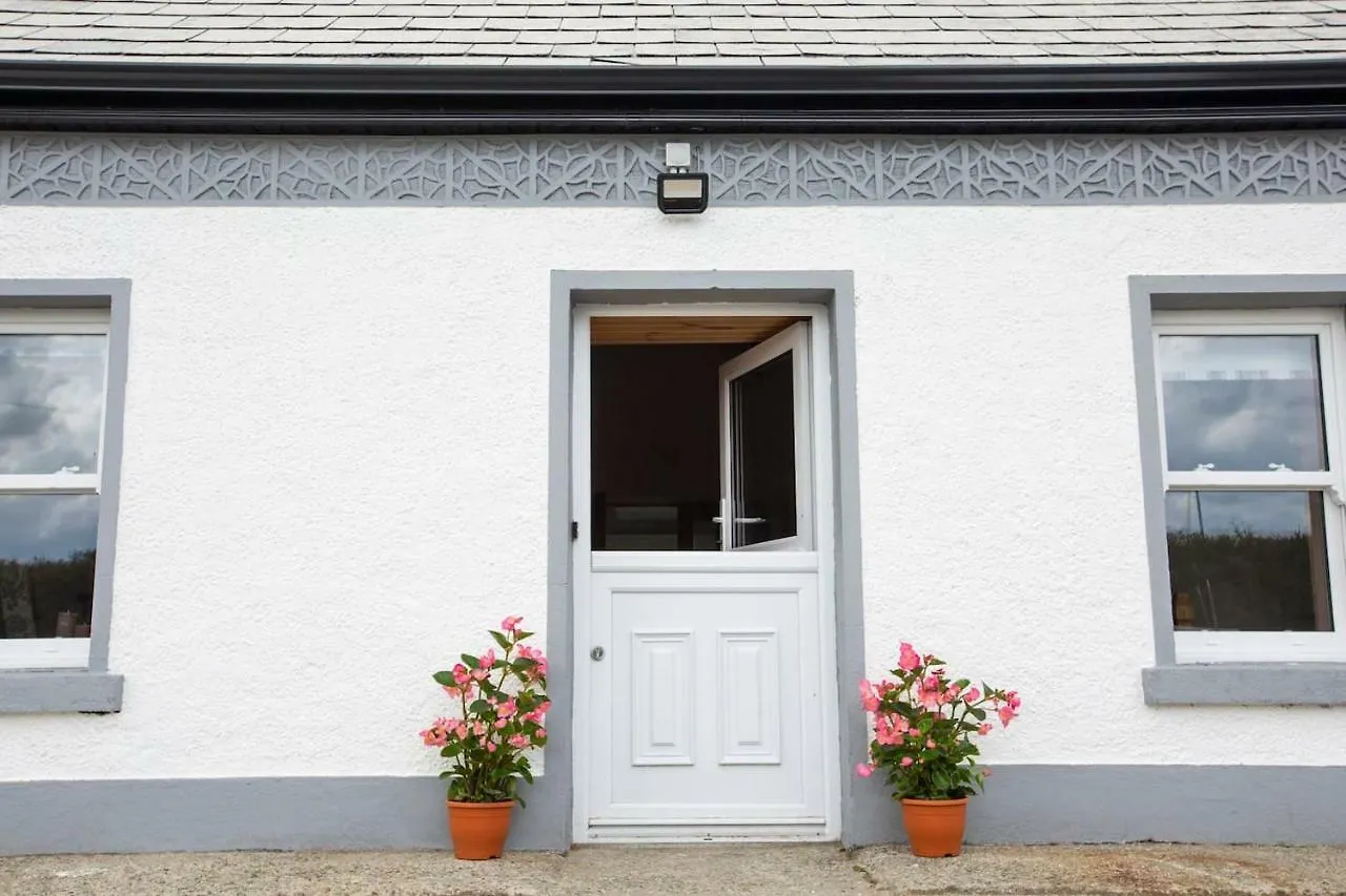 Mary'S Cosy Cottage On The Wild Atlantic Way Galway